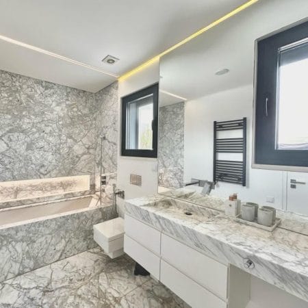 bathroom_cropped